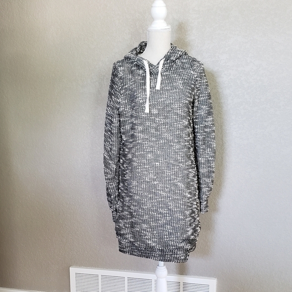 Fabletics Yukon Sweater dress casual knit style size Medium  New - Picture 1 of 10